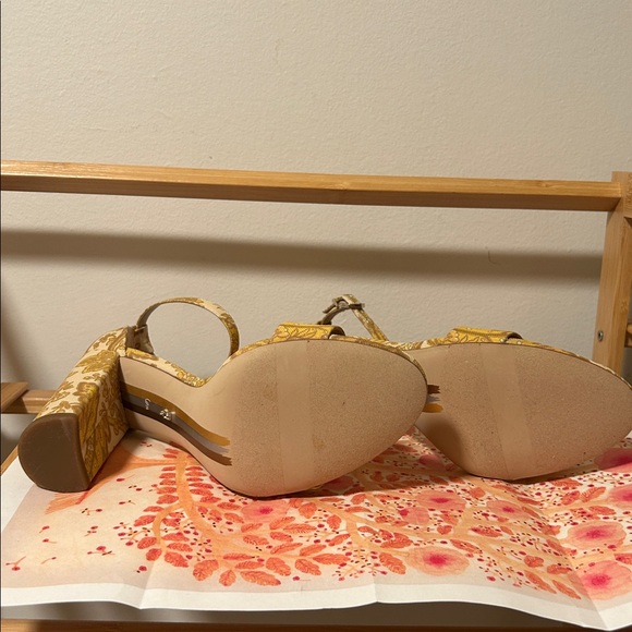 Sam Edelman Yaro Tumeric Multi Patterned Heels Size 6.5 - Picture 7 of 7